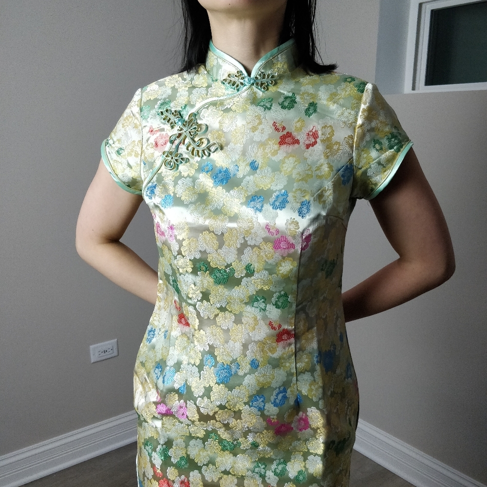 NWOT Green floral embroidered Qipao Cheongsam - Picture 8 of 9